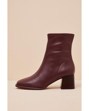Steve Madden Pammy Vegan Leather Boots - Brown