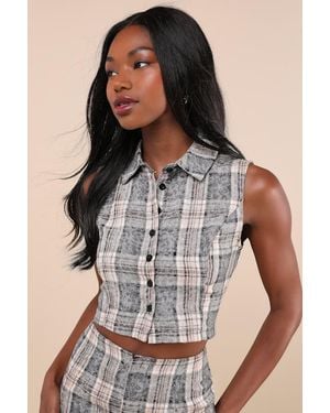 Daisy Street Convincingly Posh Faded Plaid Button-Up Collared Crop Top - Gray