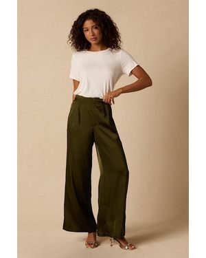 Lulus Bessah Satin Wide Leg Mid-Rise Trouser Trousers - Natural
