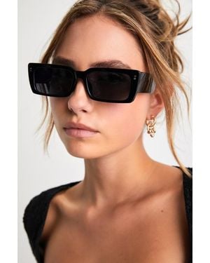 Lulus Icon Ready Rectangular Sunglasses - Black