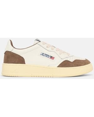 Autry 'Medalist Low' Leather And Tobacco Sneakers - Natural