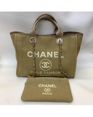 CHANEL Pre-Loved Bag Very Good Condition - Green