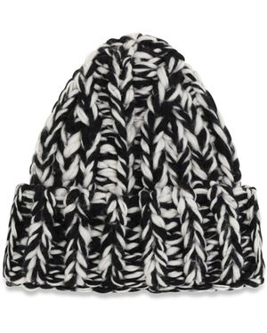 Ami Paris Xxl Wool Knit Beanie - White