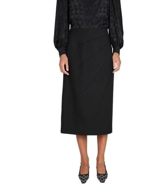 Gucci Stylish Wool Skirt With Zipper Closure - Black