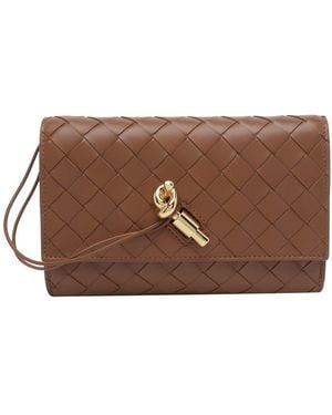 Bottega Veneta Andiamo Pouch - Brown