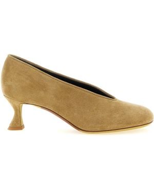 Moschino 'Duck' Pumps - Natural
