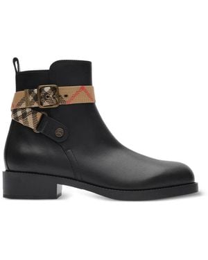 Burberry Shoes - Black