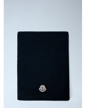 Moncler Ribbed Wool Scarf With Logo Patch - Blue