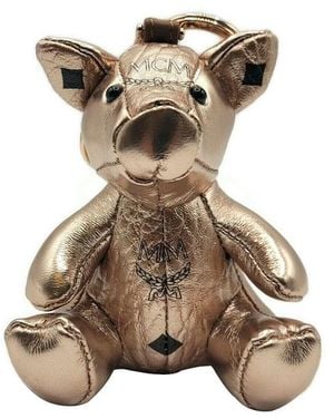 MCM Champange Metallic Visetos Pig Key Charm W/Clip - Natural