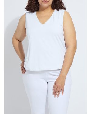 Lyssé Essential V-Neck Shell Curvy - White