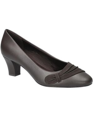 Easy Street Ginnifer Slip-on Pumps - Black