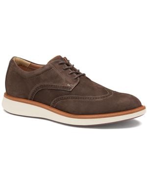 Johnston & Murphy Xc+ Parker Wingtip Round Toe Comfort Shoes - Brown