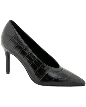BCBGMAXAZRIA Billa High Vamp Pump - Black