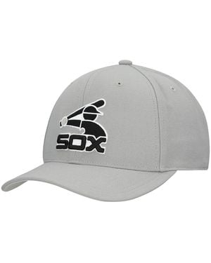 Mitchell & Ness And Â Chicago White Sox Basic Coop Pro Adjustable Hat - Gray