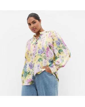 City Chic Plus Size Gianna Floral Shirt - White
