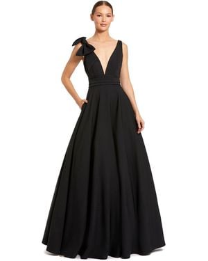 Mac Duggal Petite Crepe Sleeveless Plunge Neck Ballgown With Bow - Black