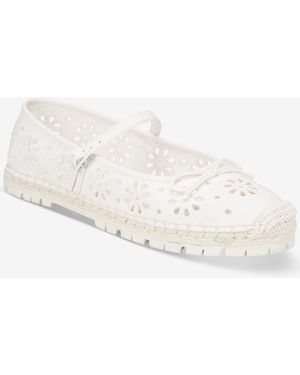 On 34th Cassiee Espadrille Flats - White