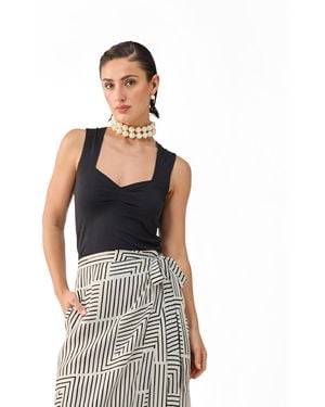REISTOR Sweetheart Modal Neck Top - Black