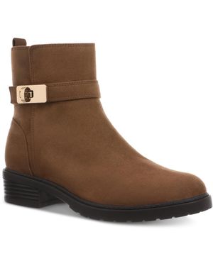 Giani bernini cherub wedge memory foam ankle booties hotsell