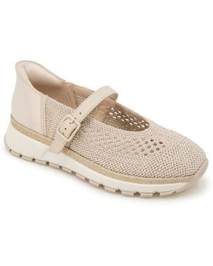 Kenneth Cole Kuerq Ez Mary Jane Sneakers - White