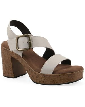 White Mountain Barb Platform Sandal - Brown