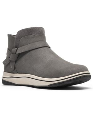 Clarks Cloudsteppers Breeze Emma Round Toe Booties - Gray