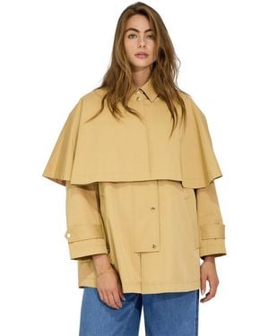 Belle & Bloom Windsor Trench Cape - Natural