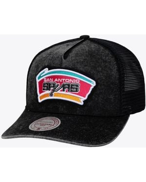 Mitchell & Ness San Antonio Spurs Gameday Snow Wash Adjustable Trucker Hat - Black