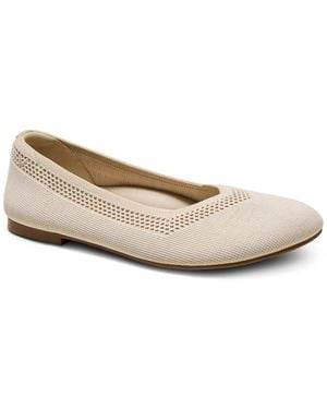VIVAIA Tila Wide Toe Box Flats - White