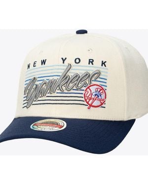 Mitchell & Ness And New York Yankees Retro Lines Stretch Snapback Hat - White