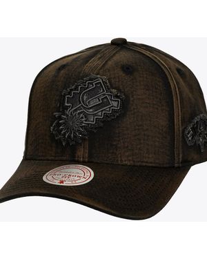 Mitchell & Ness San Antonio Spurs Downtown Pro Crown Snapback Hat - Black