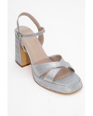 Forever & Always Shoes Yvonne Platform Sandals - White