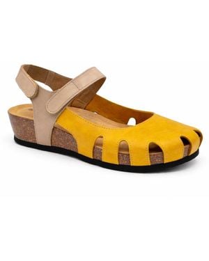 Plakton Full Grain Suede Leather Closed-toe Sandal Amy 2v - Yellow