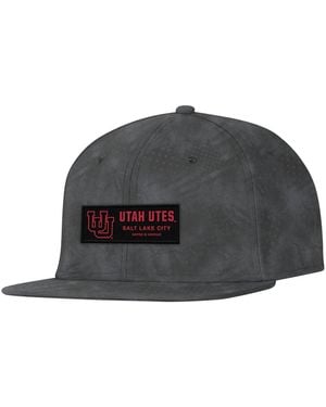 Under Armour Utah Utes Freedom Collection Armourfuse Snapback Hat - Gray