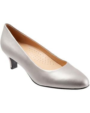 Trotters Fab Pump - White