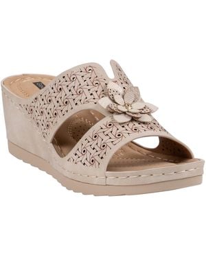 Gc Shoes Nancia Floral Round Toe Wedge Sandals - White