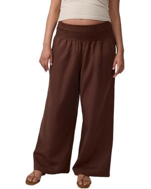 Ingrid & Isabel Ingrid + Isabel Maternity Smocked Linen Wide Leg Pant - Brown