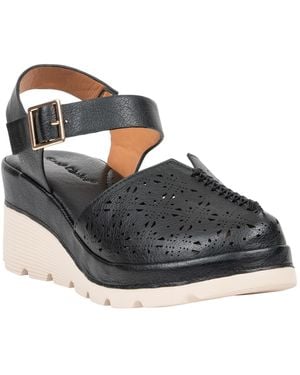 Gc Shoes Carmel Laser-cut Wedge Pumps - Black