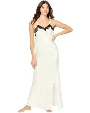 Amoureuse Ruffle Lace Gown - White