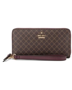 Nine West Luela Zip Around Wristlet - Brown