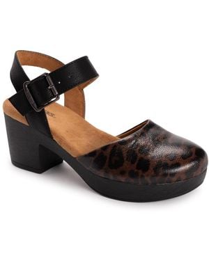 Muk Luks Merritt Closed Toe Quarter Strap Shoe - Black