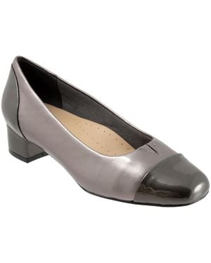 Trotters Daisy Pump - Gray