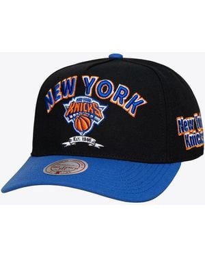Mitchell & Ness New York Knicks True Legacy Pro Snapback Hat - Blue