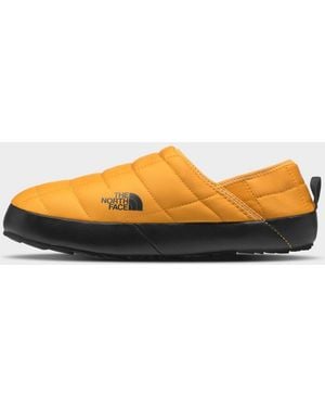 The North Face Thermoball Traction Mule V Slippers - Orange