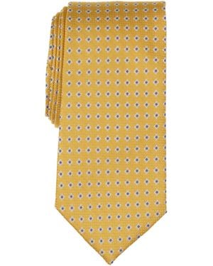 Club Room Ascot Neat Pattern Tie - Yellow