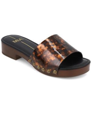MIA Xonia Studded Round Toe Sandals - Brown