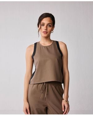 REISTOR Sleeveless Colorblock Top - Brown