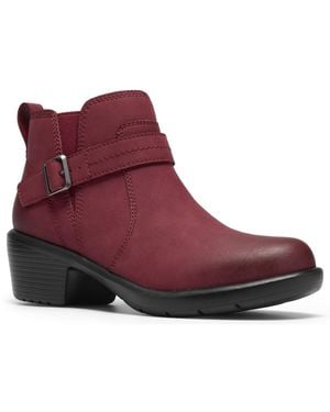 Clarks Collection Kynnzie Rise Zipper Booties - Red