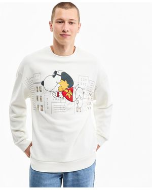 Peanuts | Macy's | 100th Thanksgiving Day Parade Joe Cool Snoopy & Woodstock Balloon Crewneck Sweatshirt - White