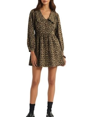 Modenaire Leopard Print Oversized Collar Long Sleeve Mini Dress - Green